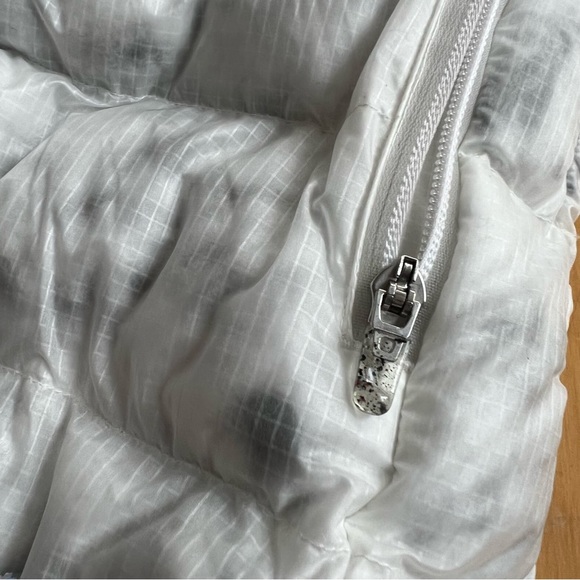 White Nike lightweight puffer - Picture 5 of 7